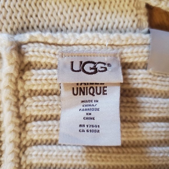 UGG Cable Knit Wool Blend Scarf NWT! - Picture 5 of 6